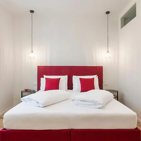 Electric & Aparthotel Trento