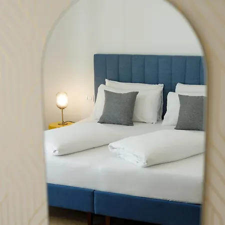 Aparthotel Electric & *